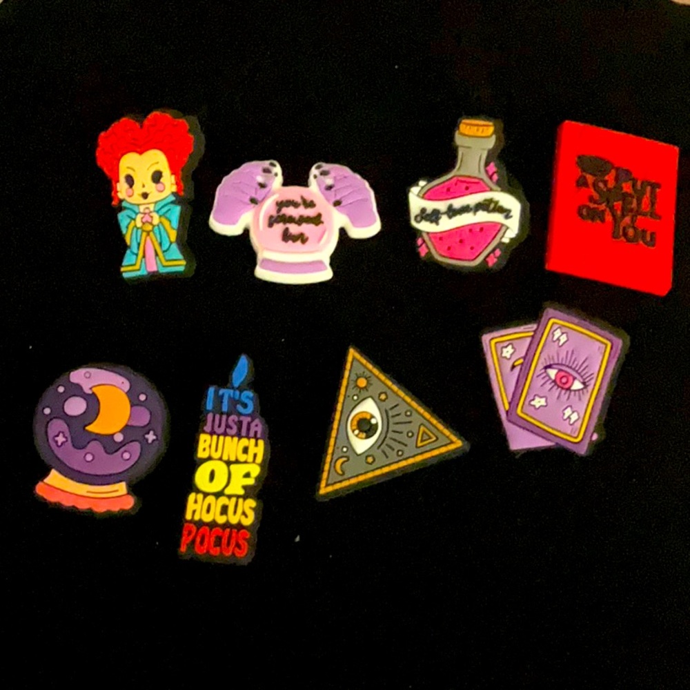 8pc Hocus Pocus Croc Charms